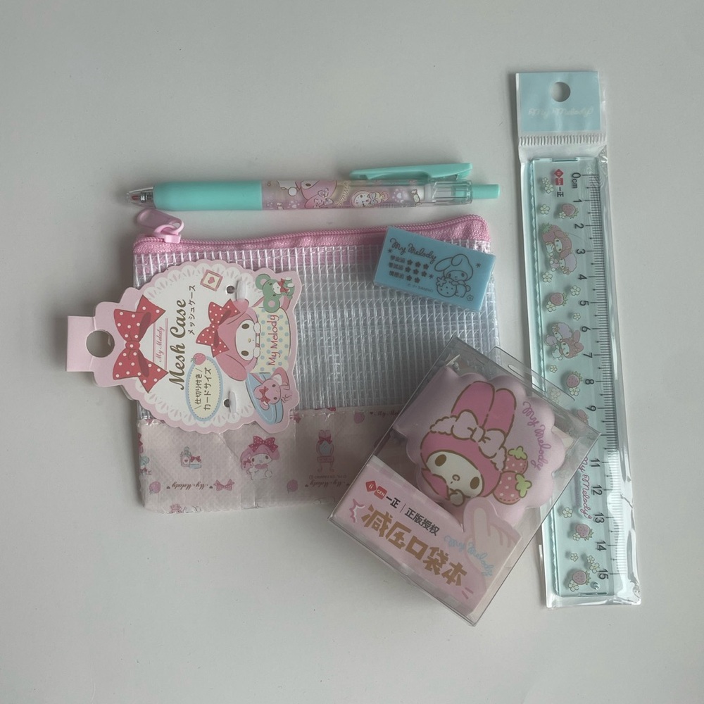 Hello Kitty & Friends: My Melody Stationary Set